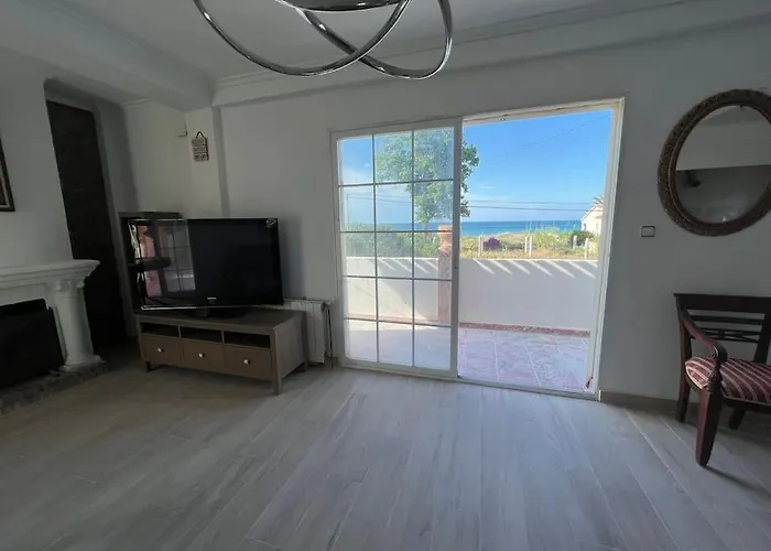 בית נופש Playa Primera Linea *